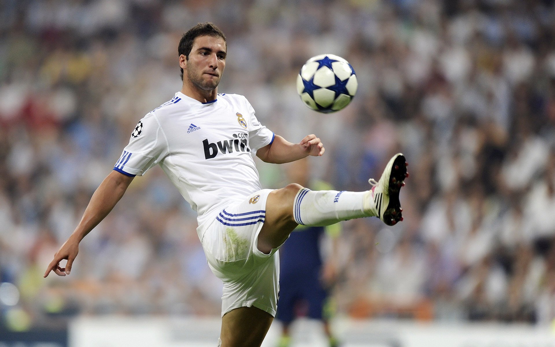 赛场“黑科技”:新一代传感器与电子助攻系统,传感器hero