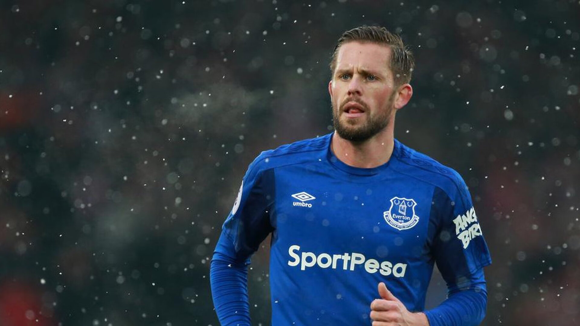 开云备用-赛场“坑”场：奇怪的障碍带来新考验，赛场比赛